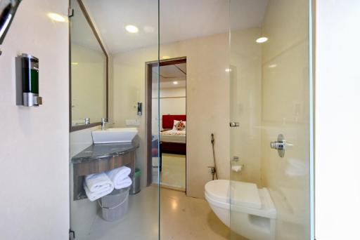 Hotel Parle International - Housity
