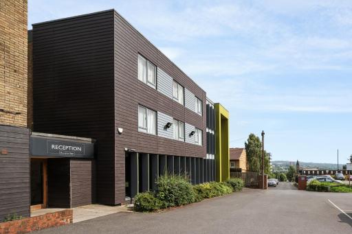 Rooms Inn - Housity