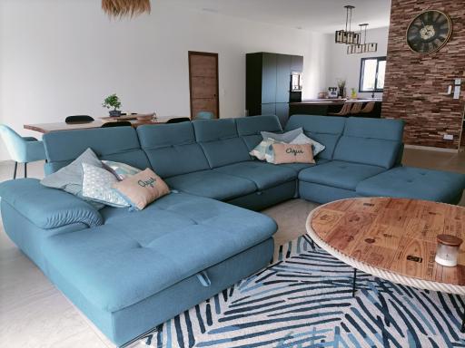 Suite privative de 28m2 climatisée, proche plage et commerces - Housity