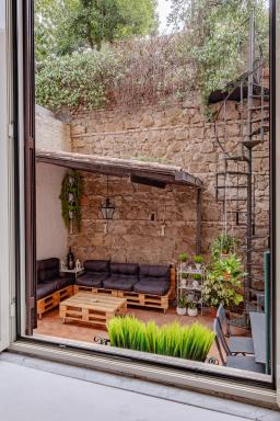 Vatican Garden Home - Housity