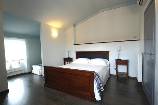 La Traccia - Housity