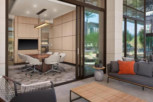 AC Hotel by Marriott Phoenix Downtown - Housity