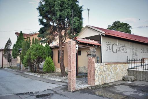 St. George Hotel & Restaurant - Housity