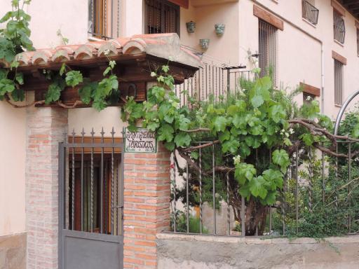 Apartamentos Turisticos El Refugio - Housity