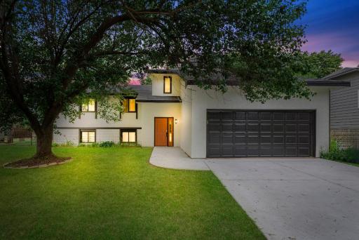 Beautiful 6 bed 3 bath home in quiet neighborhood - Housity