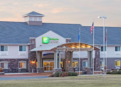 Holiday Inn Express Monticello by IHG - Housity