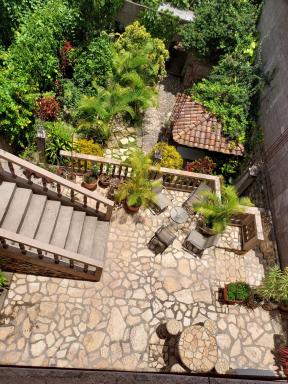 Hotel La Escalinata - Housity