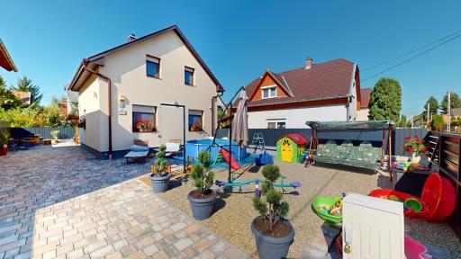 Silver Zsóry Apartman - Housity