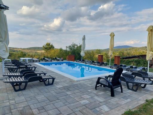 Palanačka Avlija 2 - Housity