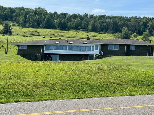 Stony Fork Inn - Housity