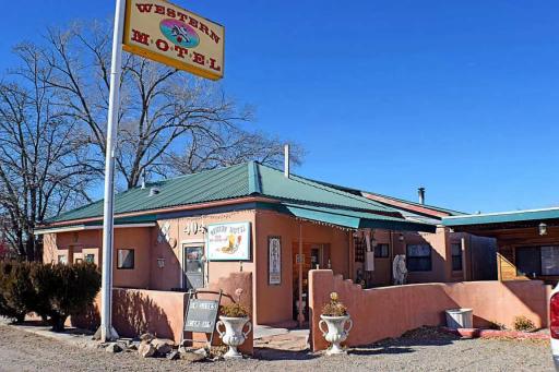 The Western Motel & RV Park - Housity