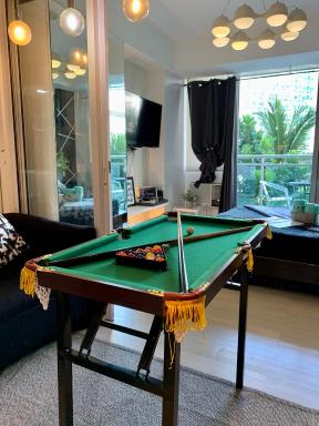 Azure Urban Residences parañaque by CuatroStaycation - Housity