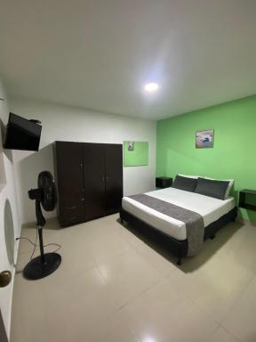 33 Hotel - Housity