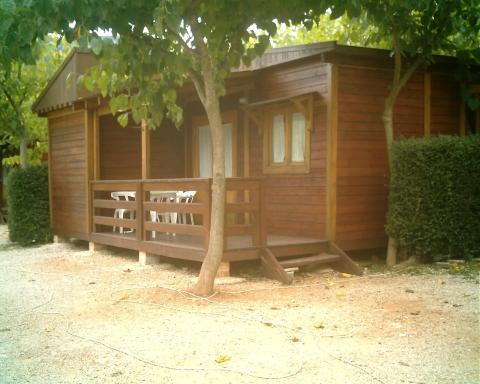 Cabañas y Bungalows La Falaguera - Housity