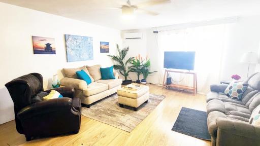 Burns Court Apartment - Housity