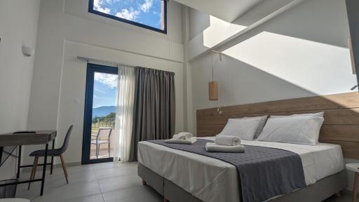 Beachfront Costa Ionica · Mytikas Seaside Hotel - Housity