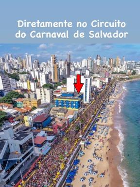 Flat encantador beira mar na Barra . Em frente a praia! No Circuito do Carnaval de Salvador! - Housity