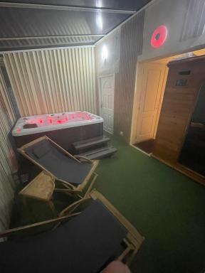 HOUDARLING CHALET en option Hammam Sauna Jacuzzi Privatif - Housity