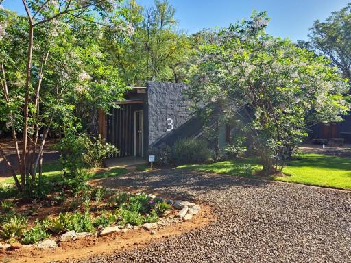 Vulture's View 3 - Housity