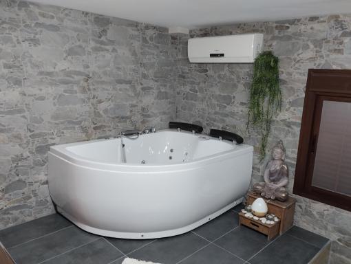 Estudio jacuzzi Luz de Jerez - Housity