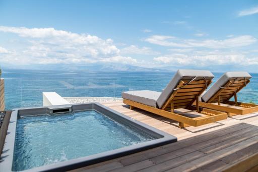 Alissachni SeaSide Hotel - Housity