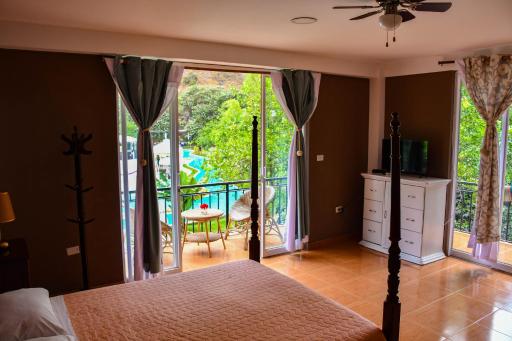 Zoila's Suite Escape - Housity
