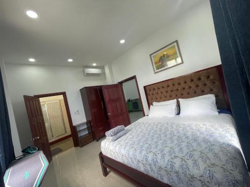 Apex Boutique apartments - Housity