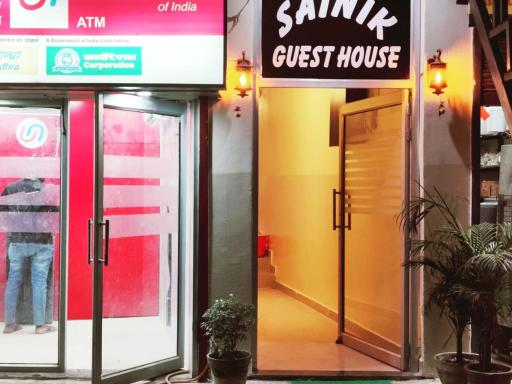 SainiK guest House - Housity