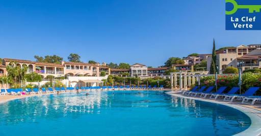 Résidence Pierre & Vacances Les Parcs de Grimaud - Housity