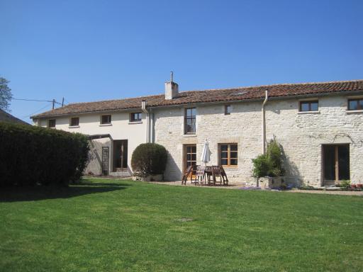 Le Noisetier at Les Hiboux Gites - Housity