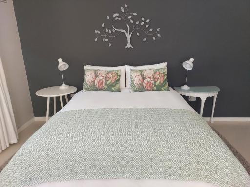 The Red Gate Suite for Garden Route tranquility - Housity