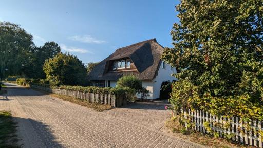 Ferienwohnung-im-Gruenen-zwischen-Binz-und-Sellin - Housity