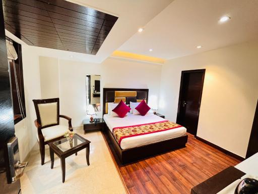 Hotel Aura IP Grand Karkardooma Metro Station New Delhi Couple friendly - Housity
