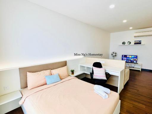 SILKSKY- Chic Studio for 2, Free Parking, Near Balakong, C180, The Mines, Serdang, Kajang - Hizvo