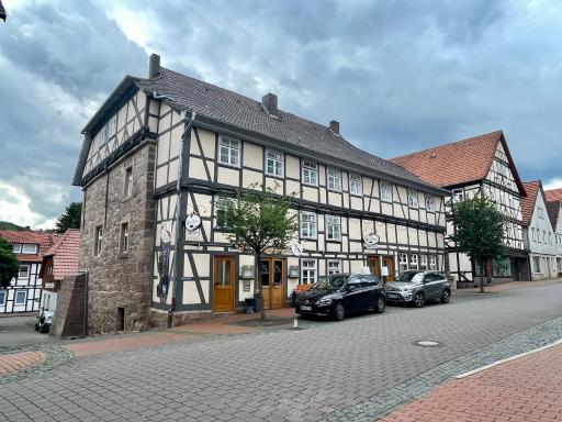 Hotel Sleep and Eat - Housity