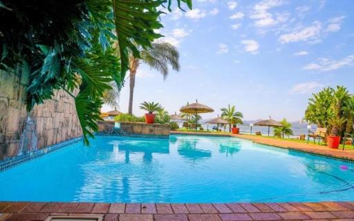 The Holiday House Harties - Housity