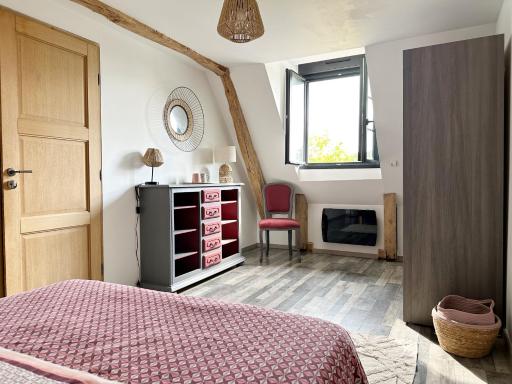 Room in Guest room - bed and breakfast in the countryside near Beauvais airport - Housity