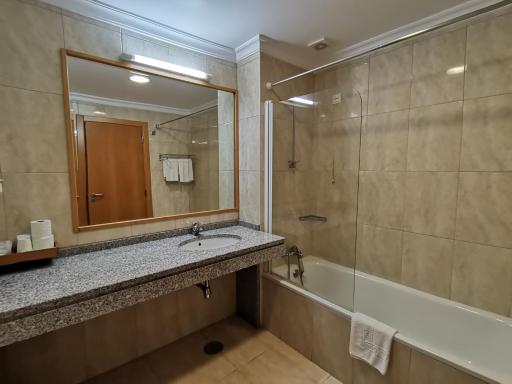 Hotel Quinta dos Cedros - Housity