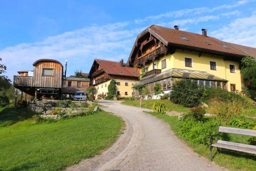Bio Archehof Zachhiesen - Housity