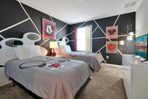 Mickey's Retreat - Housity