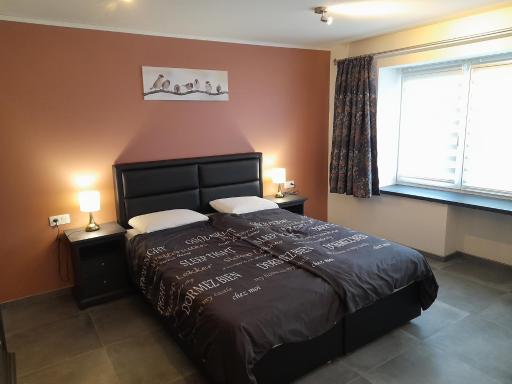 Chez Francis - Housity