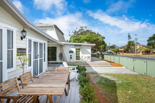 Watts Haus Pet Friendly 5 Mins Walk to Beach - Housity