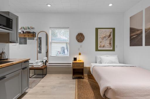 Modern Home &Cozy - Housity