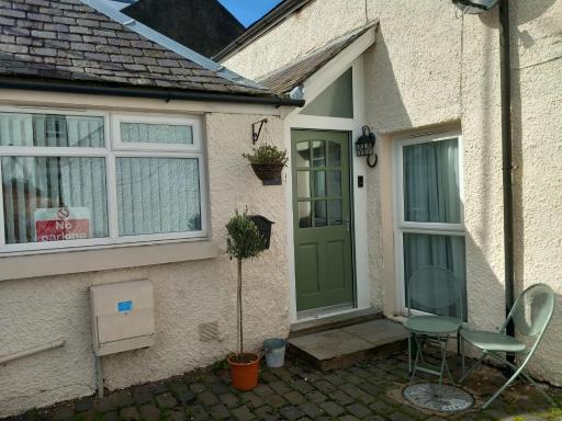 Horseshoe Cottage - Housity