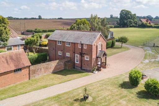 The Bothy - Charming home on a working farm - Housity