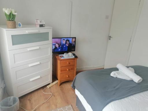 Gorton Elsham Gardens Apartment - Delight Suites - Housity