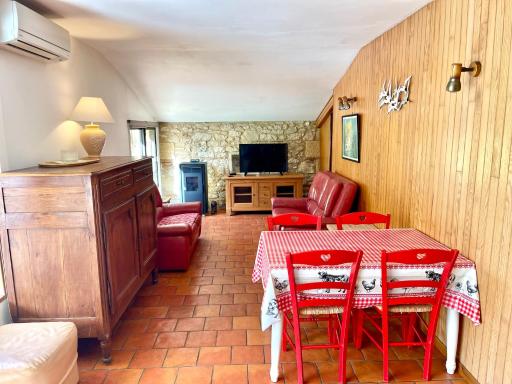 Gite de charme en pierres apparentes : Les Granges - Housity
