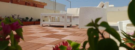 Ramzam - Spacious & Modern 3 bedroom apartment with roof terrace - Housity