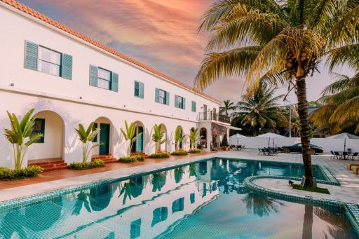 911 Surf Villa - Housity