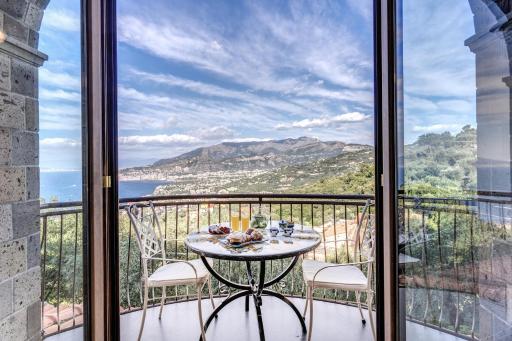 Villa Caruso - Housity